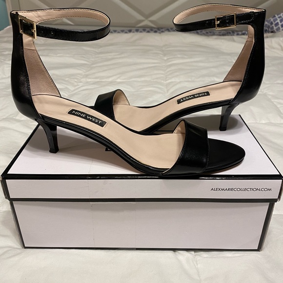 Nine West women’s Leisa Leather Dress Sandal - Picture 1 of 5